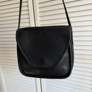 Vintage Coach Lindsay Black Leather Crossbody bag